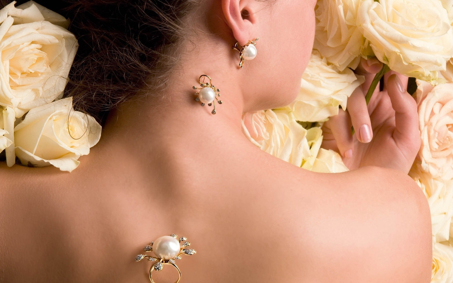 Ювелирные украшения, которые полезны для здоровья